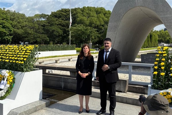 Eş Başkan Bucak Hiroşima anmasına katıldı