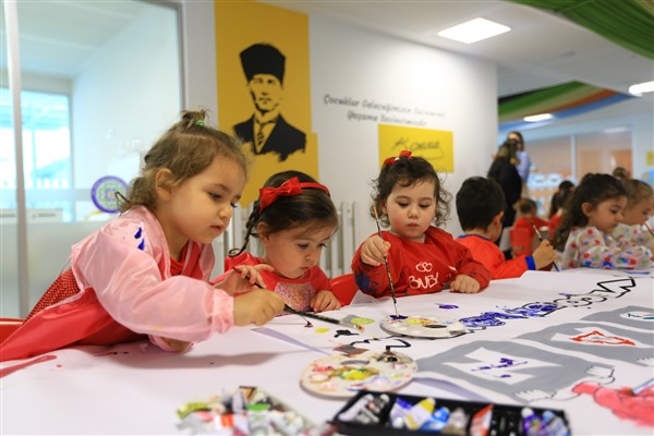 Nuğla’da Gündüz Bakımevleri sayısını artırıyor