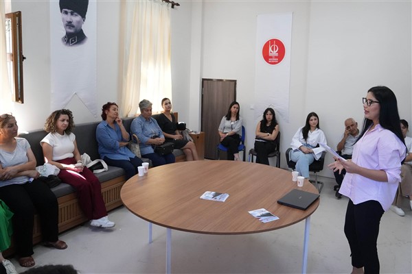 Keçiören Belediyesi’nden aile bağlarını güçlendiren eğitim semineri