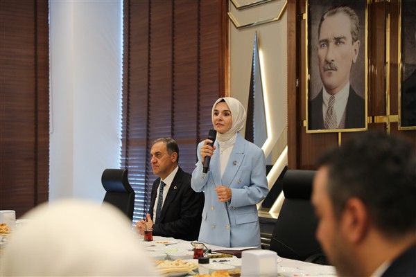 Bakan Göktaş, Bingöl’de şehit aileleri ve gazilerle buluştu