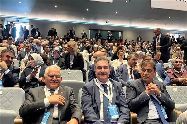 Başkan Büyükkılıç, AK Parti 24’üncü Kuruluş Yıl Dönümü Programı’na katıldı