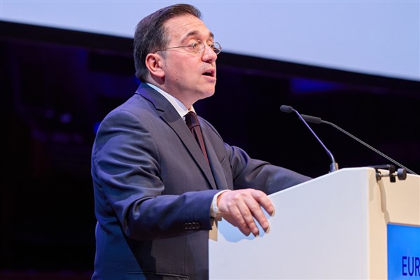 Albares: Gazze’deki savaş artık sona ermeli