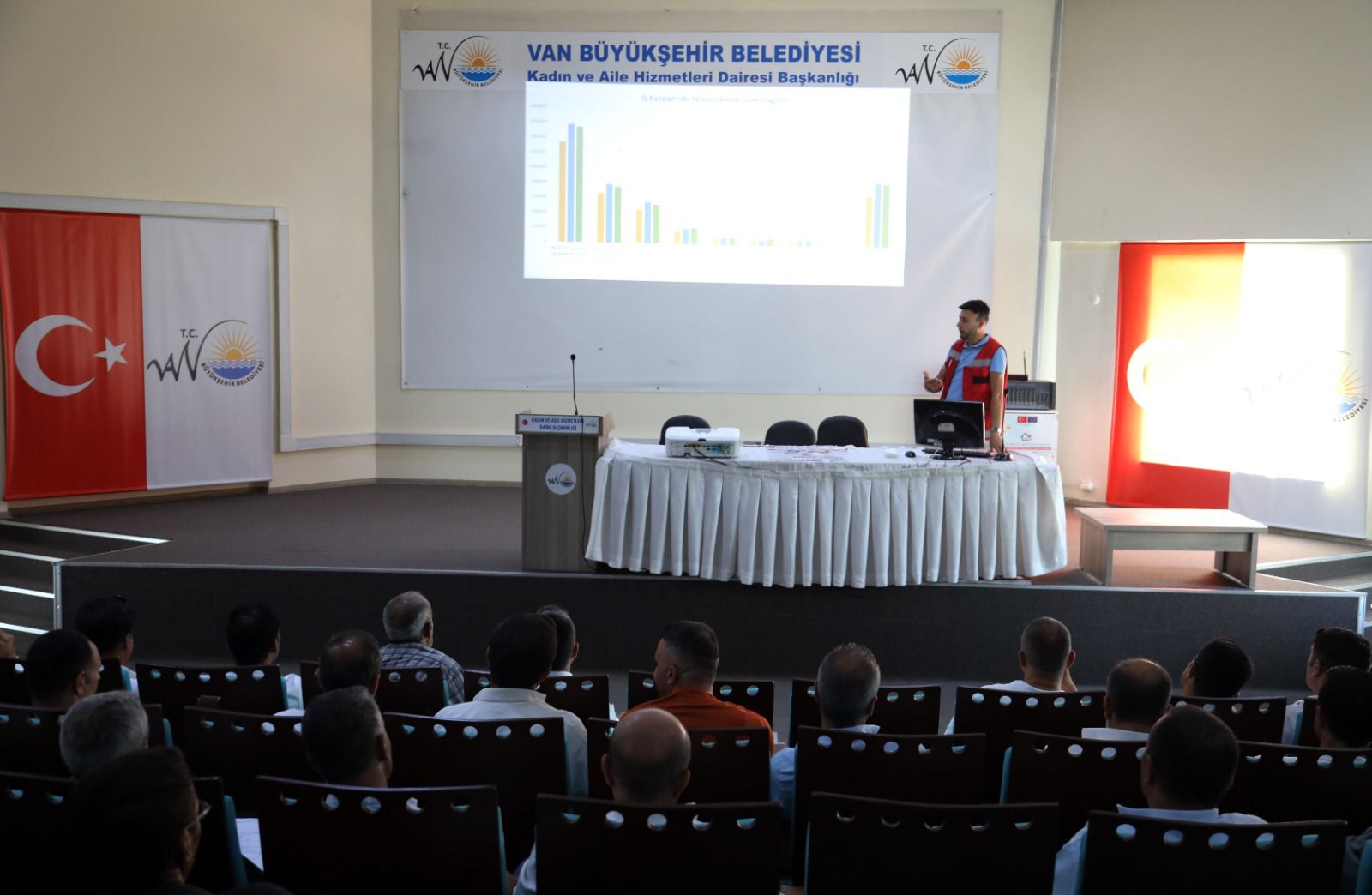 Van’da otobüs şoförlerine iş sağlığı ve güvenliği eğitimi verildi