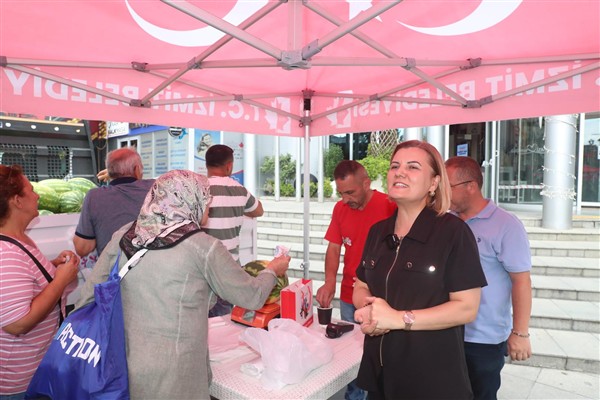 İzmit Belediyesi’nden üretici ve vatandaşa destek