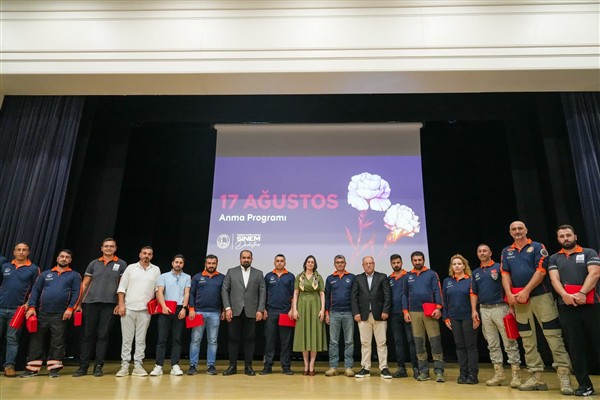 Üsküdar’da “17 Ağustos Anma Programı” düzenlendi