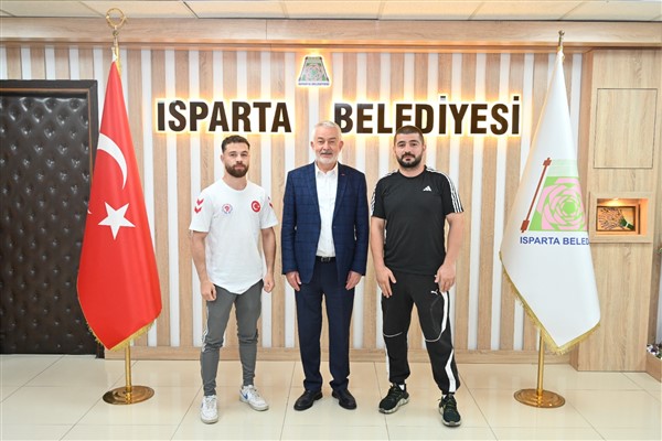 Başkan Başdeğirmen: Sporcularımızın her zaman yanındayız