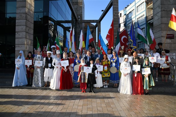 Başkan Genç: Hep birlikte kardeşliğin ve dostluğun ritmini horonla dünyaya duyuracağız