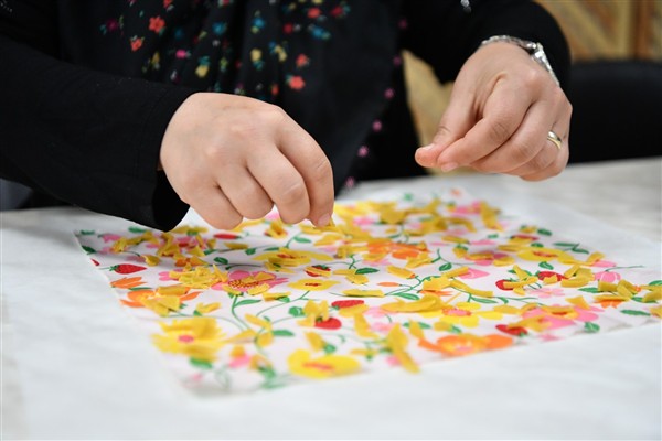 “Balmumlu Kumaş Yapımı Atölyesi” Kentli dergisinde yer aldı