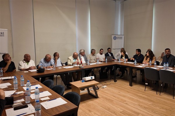 AK Partili Cıngı’dan Kayseri Kent Konseyi’ne ziyaret