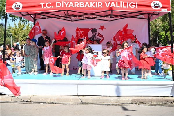 Diyarbakır’da 30 Ağustos Zafer Bayramı’nın 103. yıldönümü coşkuyla kutlandı