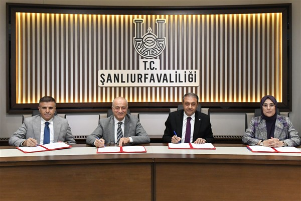 Şanlıurfa’da 40 derslikli ortaokul için imzalar atıldı