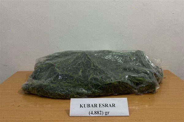 Tunceli’de 4 kilo 882 gram uyuşturucu ele geçirildi
