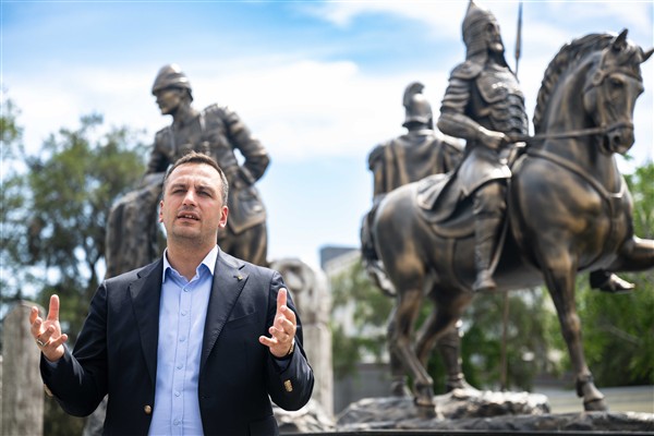 Başkan Eşki: Gençlerin fikirleri bizim için değerli