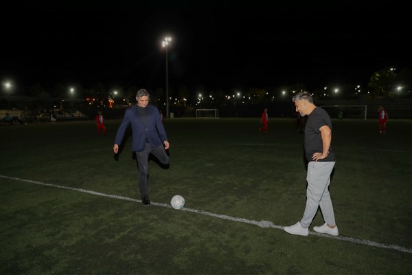 Aliağa 13 Eylül Masterler Futbol Turnuvası başladı