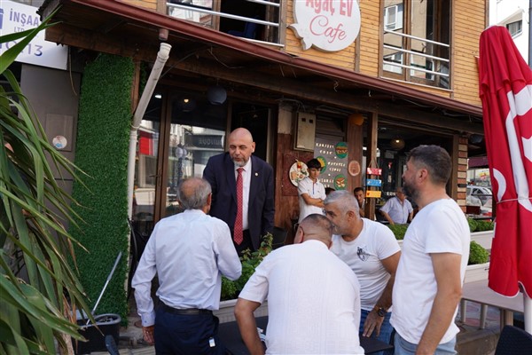 Başkan Aydın, Derviş Bey Caddesi esnafıyla buluştu