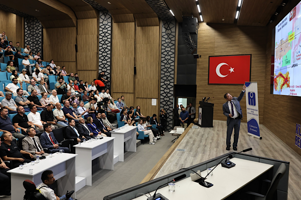 Kütahya’da “Deprem Dirençli Kütahya” semineri düzenlendi