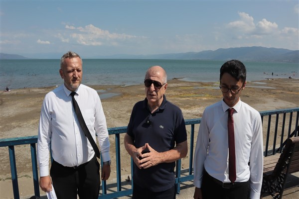 Zafer Partisi Genel Başkanı Özdağ, İznik Gölü’nde incelemelerde bulundu