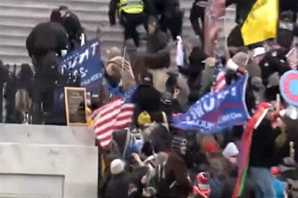 Washington Kongre Binası saldırısına katılan kişiye askeri cenaze töreni düzenlenecek