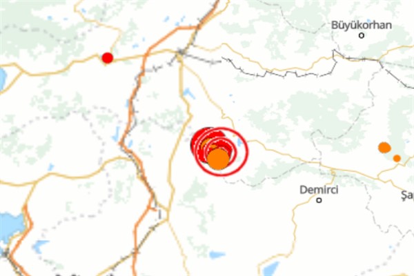 Balıkesir’de peş peşe depremler