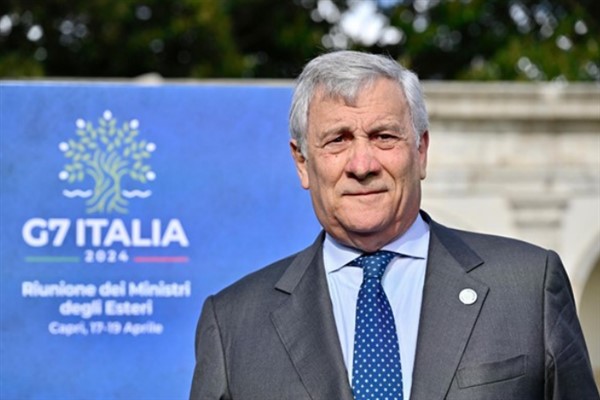 Tajani’den Vesuvio’daki yangınlara müdahale eden ekiplere teşekkür