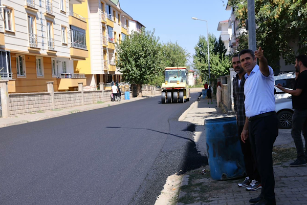 Bingöl’de asfalt çalışmaları devam ediyor