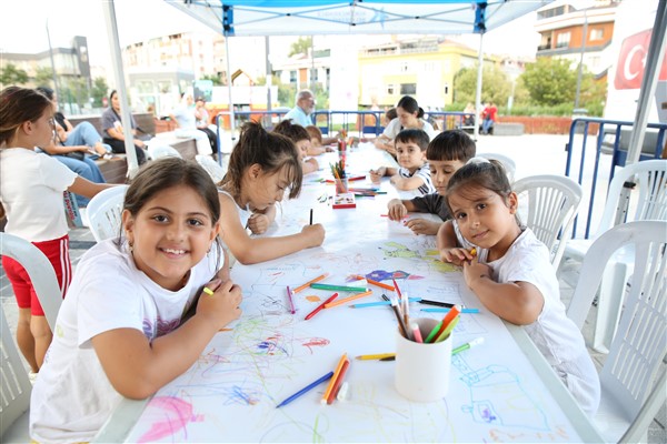 Küçükçekmece’de sanat sokakta