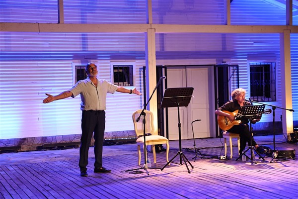 NKT, yaz sezonunu “Tiyatrodan Şiir, Müzik, Öykü” dinletisiyle açtı