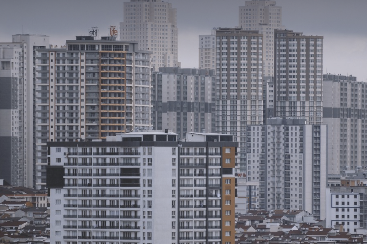 Karal: Konut fiyatları vatandaş için hayale dönüştü