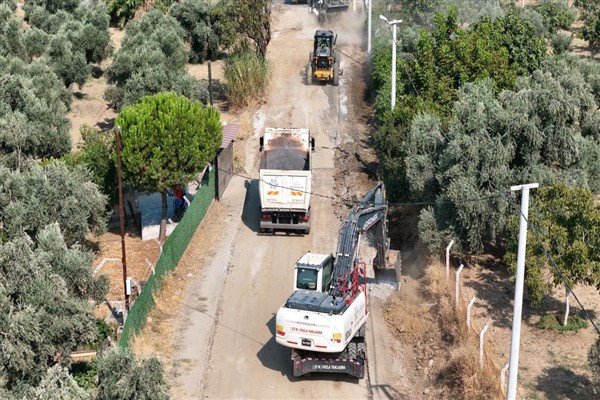 Aydın Büyükşehir Belediyesi, Efeler’in yollarını yeniliyor