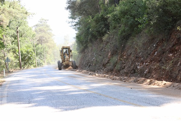 Marmaris Belediyesi’nden Çamlı ve Karaca’ya yeni yollar