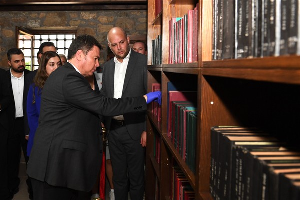 Osmangazi’de Zamansız Kitaplar Müzesi kapılarını açtı