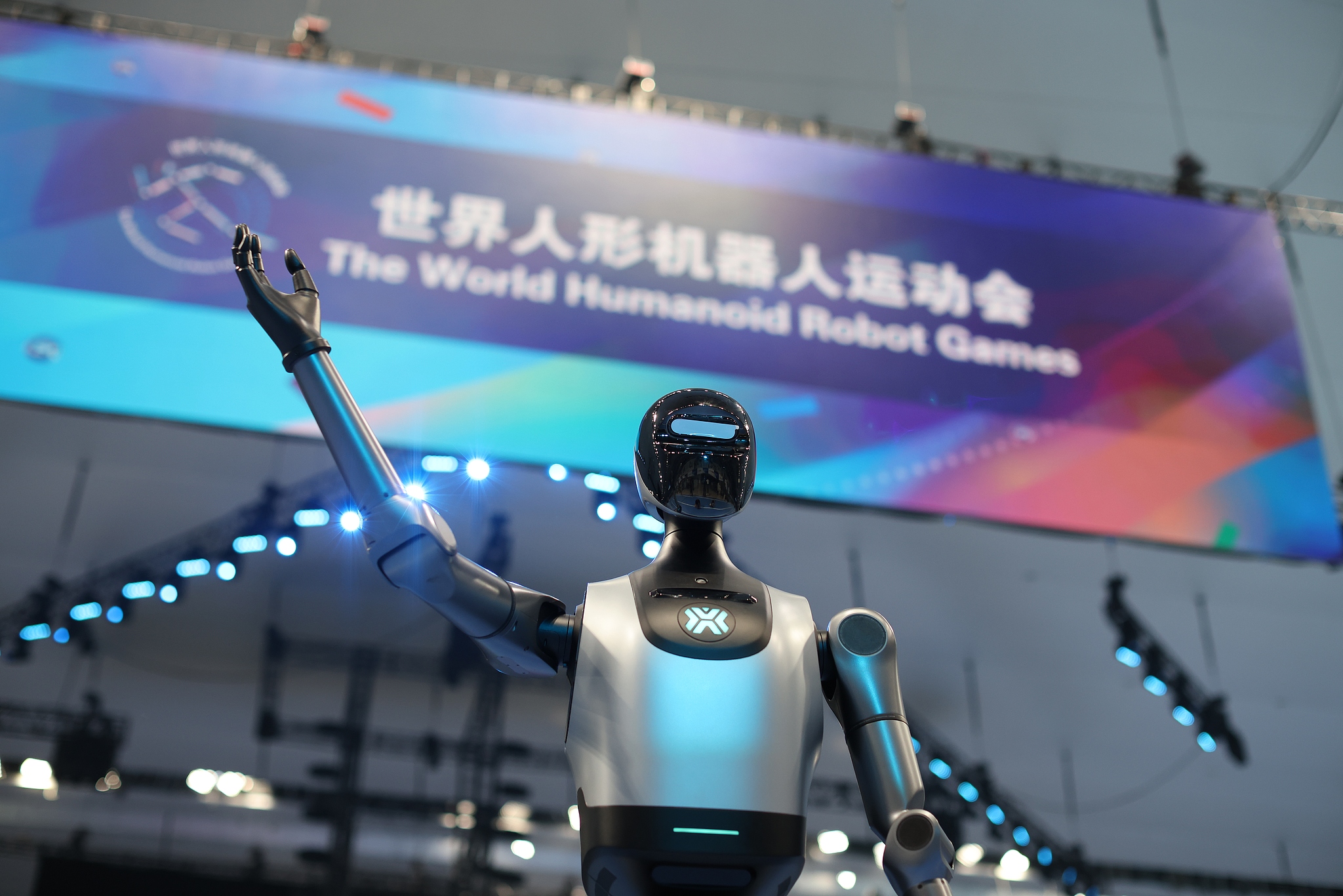 Dünyada ilk İnsansı Robot Spor Oyunları Beijing’de başladı