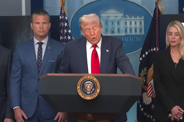 Trump, birçok Amerikalının diktatör istediğine inanıyor