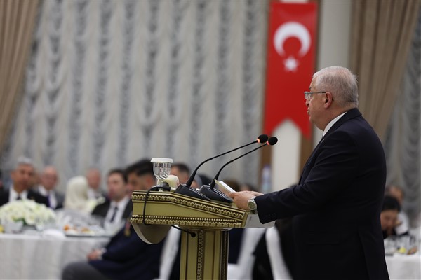 Bakan Güler, Hakkari’de ziyaretlerini sürdürüyor