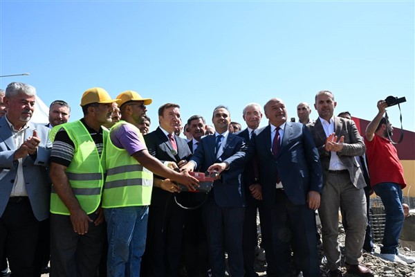 Bakan Kacır: Erzincan, nitelikli istihdamın ve ihracatın yükselen üssü olacak