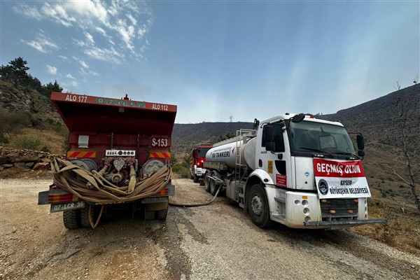 Kayseri Büyükşehir’den Mersin’de yangın söndürme çalışmalarına destek