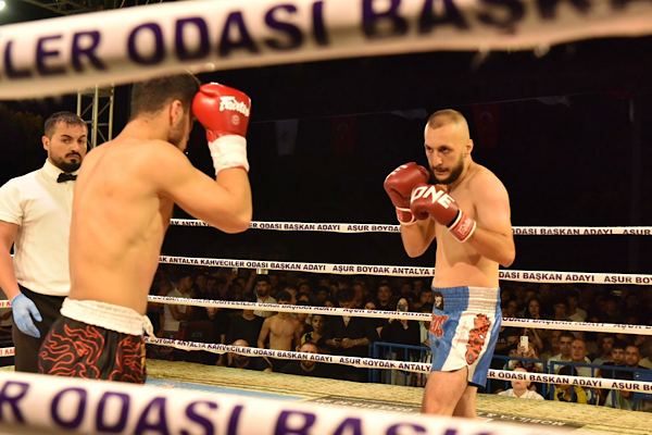 Kepez’de Kick Boks Şampiyonlar Galası düzenlendi