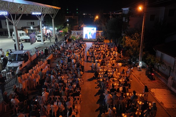 Yaz Akşamı Sineması etkinliği, Mehmet Tönge’de devam etti