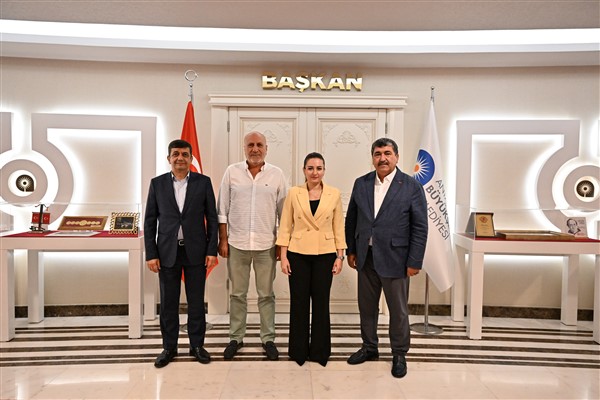 Başkan Vekili Özdemir STK ve muhtar temsilcileriyle görüştü