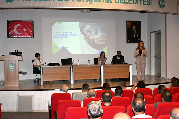 Manisa Büyükşehir Belediyesi’nden kalite yönetimi eğitimi