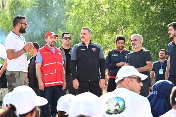 Genç Kızılay Kampı Erzurum’da başladı