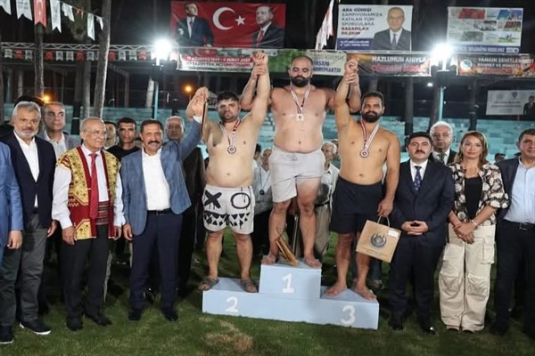 Yayladağı’nda Aba Güreşi coşkusu