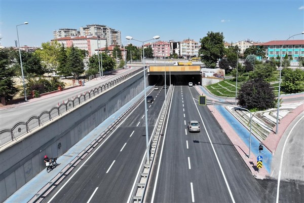 Başkan Altay: Azerbaycan Alt Geçidi’nde asfalt yenilendi, standart yükseldi