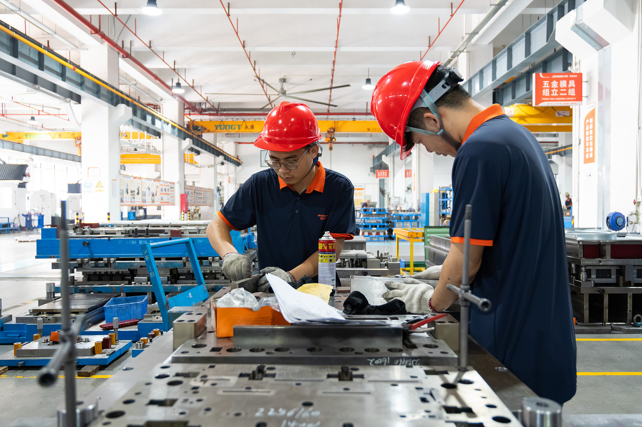 Çin’de işletmelerin satış gelirleri arttı