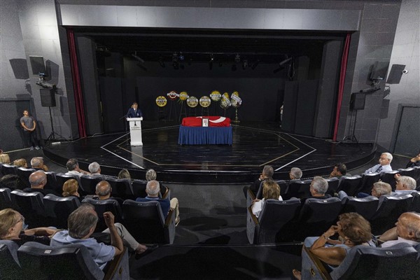 Prof. Dr. Emin Alıcı son yolculuğuna uğurlandı