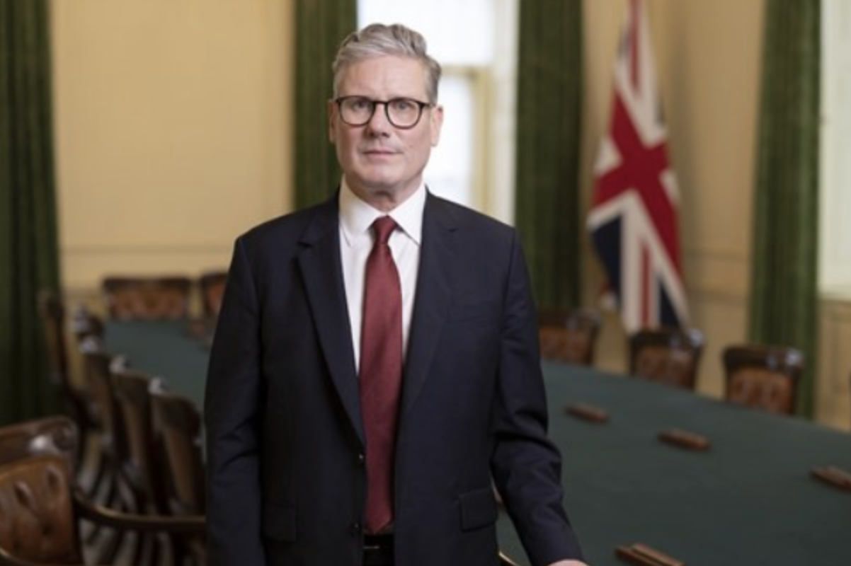 Starmer: Çocuk bakımı aileleri desteklemeli, engellememeli