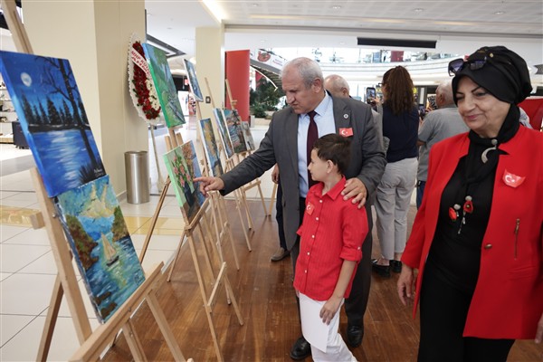 Başkan Yardımcısı Ekinci, sergi açılışına katıldı