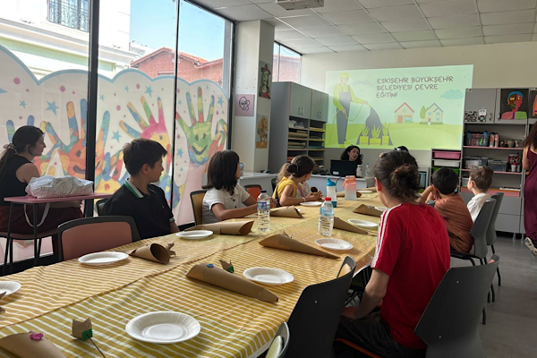 Eskişehir Büyükşehir Belediyesi çocuklara yönelik çevre eğitimi düzenledi