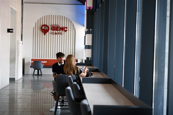 Genç Kafe, bir yılda 320 bin genci ağırladı