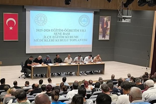 Antakya’da İlçe Eğitim Kurumları Müdürleri Toplantısı gerçekleştirildi